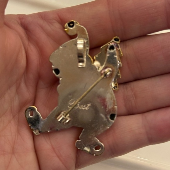 “Best” vintage ice skating snowman brooch - Picture 4 of 6